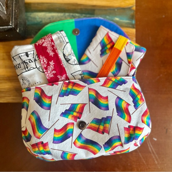 Rainbow PRIDE Flag Stripes Print magnetic clasp Clutch Fabric Handmade Clutch - Picture 6 of 6